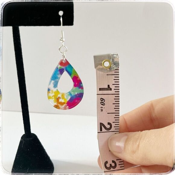 Handmade paint splat acrylic earrings - Picture 2 of 2